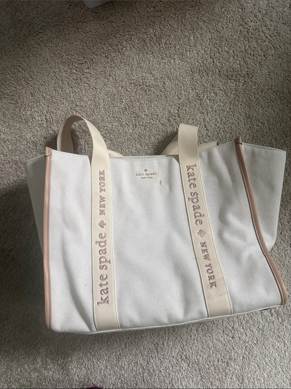 Large Kate spade tote